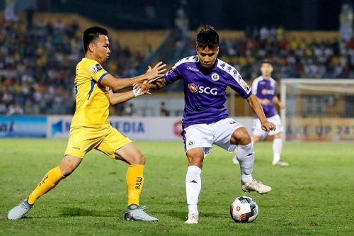 Vì sao mùa giải V.League 2019 SLNA ít bàn thắng?