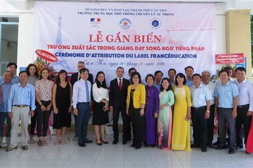 Việt Nam có trường THPT thứ 5 xuất sắc dạy song ngữ Việt-Pháp