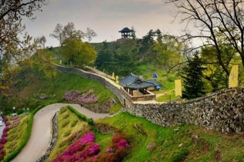 Khám phá di sản Hàn Quốc 1.500 năm tuổi tại Hà Nội