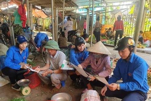 Tuyên truyền lưu động phòng, chống HIV/AIDS