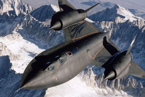 SR-71 - phi cơ do thám nhanh nhất mọi thời đại