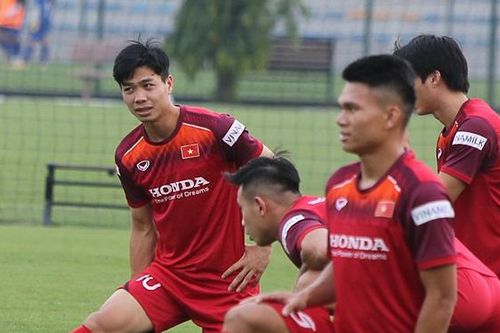 Công Phượng, Văn Toàn chỉ chiêu đàn em lấy lòng thầy Park