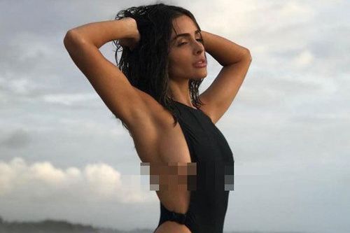 Mỹ nhân gợi cảm nhất thế giới bị phản ứng vì ngày càng hở hang