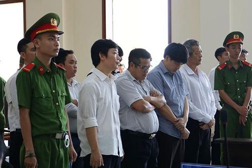 Bất ngờ hủy án sơ thẩm, điều tra lại vụ các đại gia 'thổi bay' 1.800 tỉ