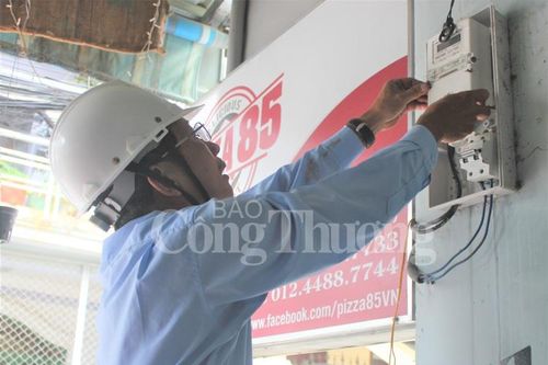 PC Thừa Thiên Huế: Hơn 85% khách hàng được lắp đặt công tơ điện tử