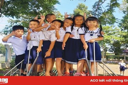 Chăm lo trẻ em vì một xã hội học tập phát triển toàn diện