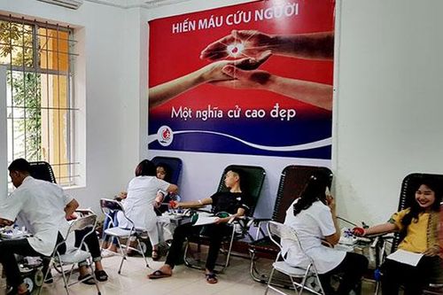 Ngày hội hiến máu 'Giọt hồng yêu thương'