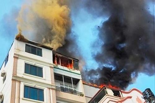 Chung cư mini trên phố Trung Kính xảy ra hỏa hoạn