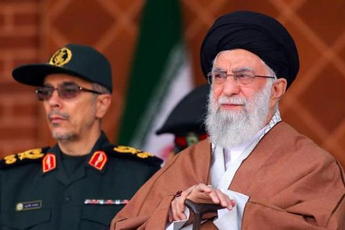 Mỹ lại giáng đòn trừng phạt Iran, Tehran chỉ trích Washington đang 'tuyệt vọng'