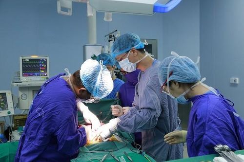 Sau hóc xương cá, người phụ nữ mắc loại bệnh ít gặp với tỷ lệ tử vong 20%