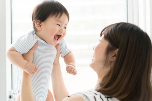 Tăng cường dưỡng chất cho trẻ để không ốm vặt khi giao mùa