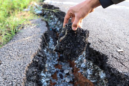 Ban quản lý cao tốc Đà Nẵng - Quảng Ngãi lý giải đường dẫn cầu hư hỏng