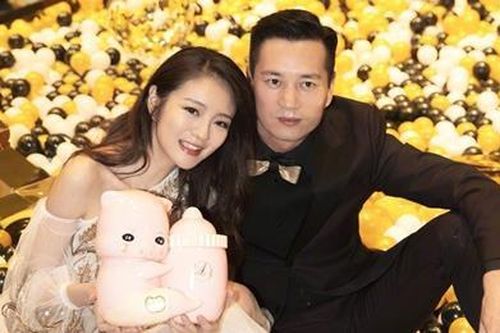 An Dĩ Hiên mời dàn sao dự tiệc của con trai