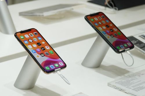 Lần đầu iPhone hết máy để bán tại Việt Nam sau 5 năm