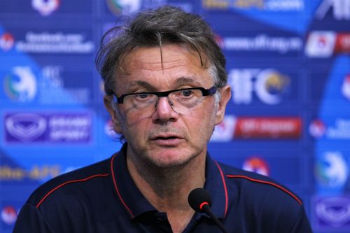 HLV Troussier: 'U19 Việt Nam không cần thắng Guam 20-0 hay 30-0'