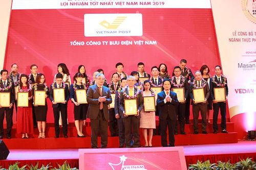 Bưu điện Việt Nam dẫn đầu lĩnh vực bưu chính chuyển phát tại Top 500 VNR