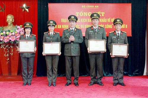 Trại sáng tác kịch bản sân khấu 'Vì an ninh Tổ quốc và bình yên cuộc sống' lần thứ II: 15 tác phẩm được trao giải