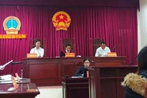 Họp rút kinh nghiệm về giải quyết vụ án hôn nhân và gia đình