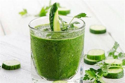 10 lợi ích của việc uống nước dưa chuột vào buổi sáng