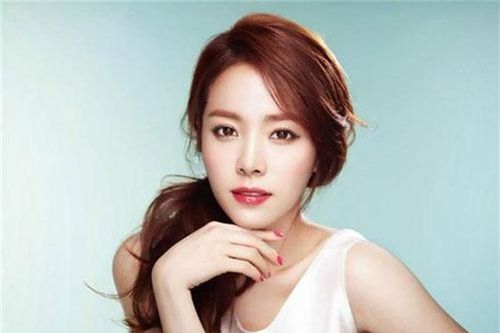 Sau Rằm tháng 10 âm, 3 con giáp sinh vào những ngày dưới đây đảm bảo được thăng chức, tăng lương
