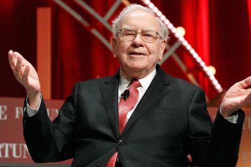 Tập đoàn của Warren Buffett không tiêu tiền dù đang nắm hơn 128 tỷ USD