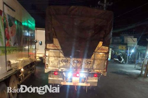 Hiểm họa từ việc 'độ' đèn xe siêu sáng