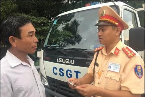 Chính trị - Xã hội An ninh - Quốc Phòng Cảnh sát giao thông có 'duyên' bắt tội phạm