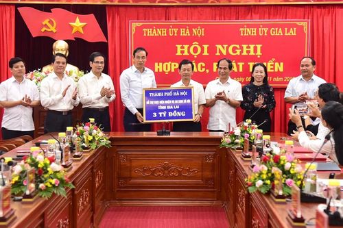 Hà Nội và Gia Lai họp bàn thúc đẩy hợp tác, phát triển