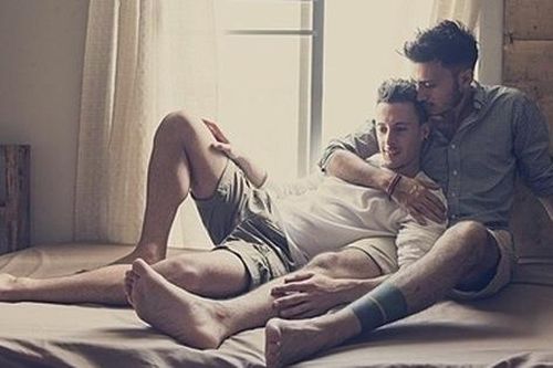 Chồng rủ bạn thân tới ở cùng
