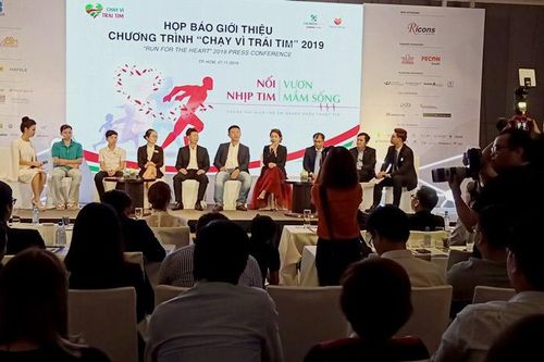 Chạy bộ từ thiện hỗ trợ trẻ em nghèo phẫu thuật dị tật tim bẩm sinh