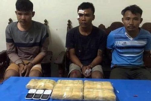 Nhóm vận chuyển 30.000 viên ma túy sa lưới