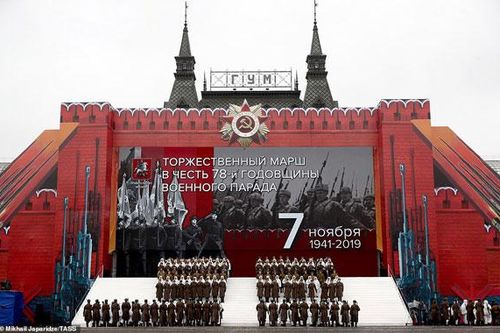 Nga tái hiện hoành tráng lễ duyệt binh huyền thoại năm 1941 trên Quảng trường Đỏ