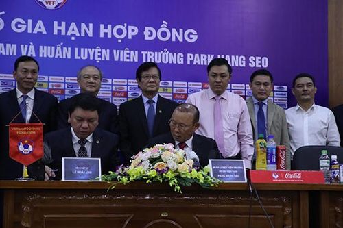 Với HLV Park Hang Seo tuyển Việt Nam sẽ là đội mạnh ở châu Á