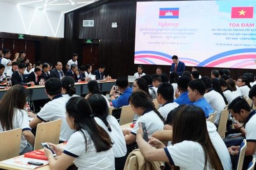 Vai trò của nhà báo trẻ và thanh niên trong việc thúc đẩy tình hữu nghị giữa Việt Nam - Campuchia