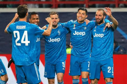 Ronaldo bị 'cướp' bàn thắng, Juventus thắng nghẹt thở