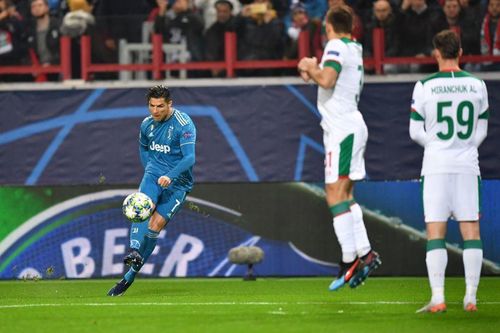 Xác định 3 CLB đầu tiên vào vòng 1/8 Champions League