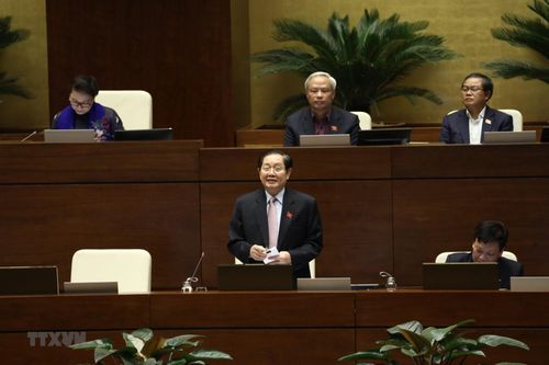 Chất vấn Bộ trưởng Nội vụ: Cầu thị và thẳng thắn nhận trách nhiệm