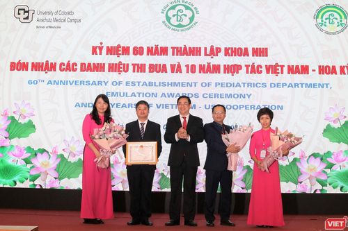 60 năm tận tâm với các bệnh nhi