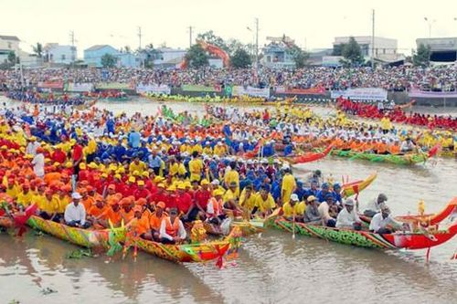 58 đội ghe ngo tranh tài tại Oóc Om Bóc 2019