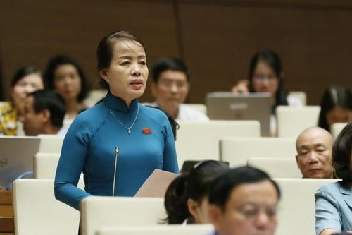 'Nóng' vấn đề tăng, giảm biên chế giáo viên