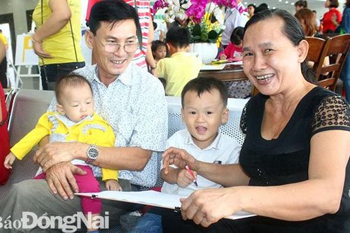 Ứng phó với già hóa dân số