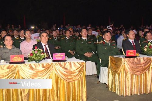 Bộ Quốc phòng phát động hành trình 'Quân đội chung tay vì người nghèo'