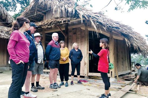 Phát triển Khu du lịch quốc gia hồ Hòa Bình: 'Đánh thức' nàng tiên say ngủ
