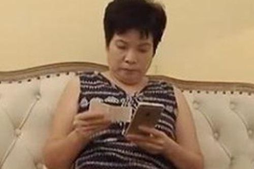 Hoa hồng trên ngực trái: Khán giả tranh cãi tình tiết vô lý của tờ vé số độc đắc