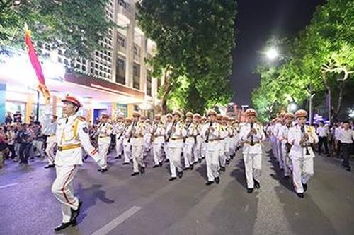 Tình cảm quân dân gắn bó