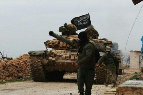 IS tấn công xe chở nhiên liệu của chính phủ ở Raqqa