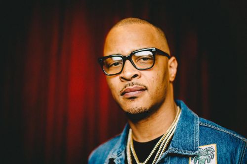 Rapper Mỹ gây phẫn nộ vì đưa con gái đi kiểm tra trinh tiết hàng năm
