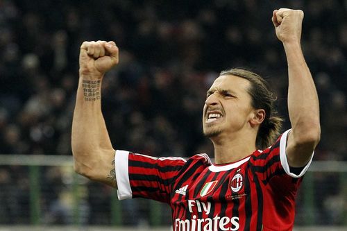 Ibrahimovic trên đường gia nhập AC Milan