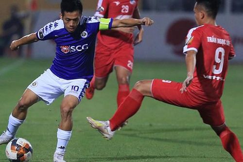 Văn Quyết 'hết cửa' giành Quả bóng vàng