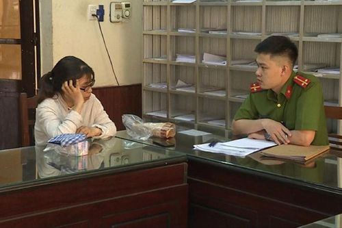Những ai hưởng lợi từ tin giả trên mạng xã hội?